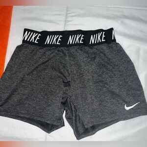 Nike shorts XL in juniors